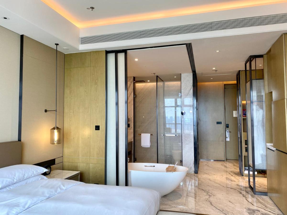 Zhangjiagang Marriott Hotel Buitenkant foto