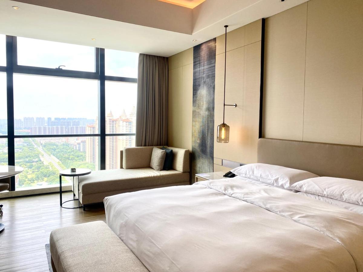 Zhangjiagang Marriott Hotel Buitenkant foto