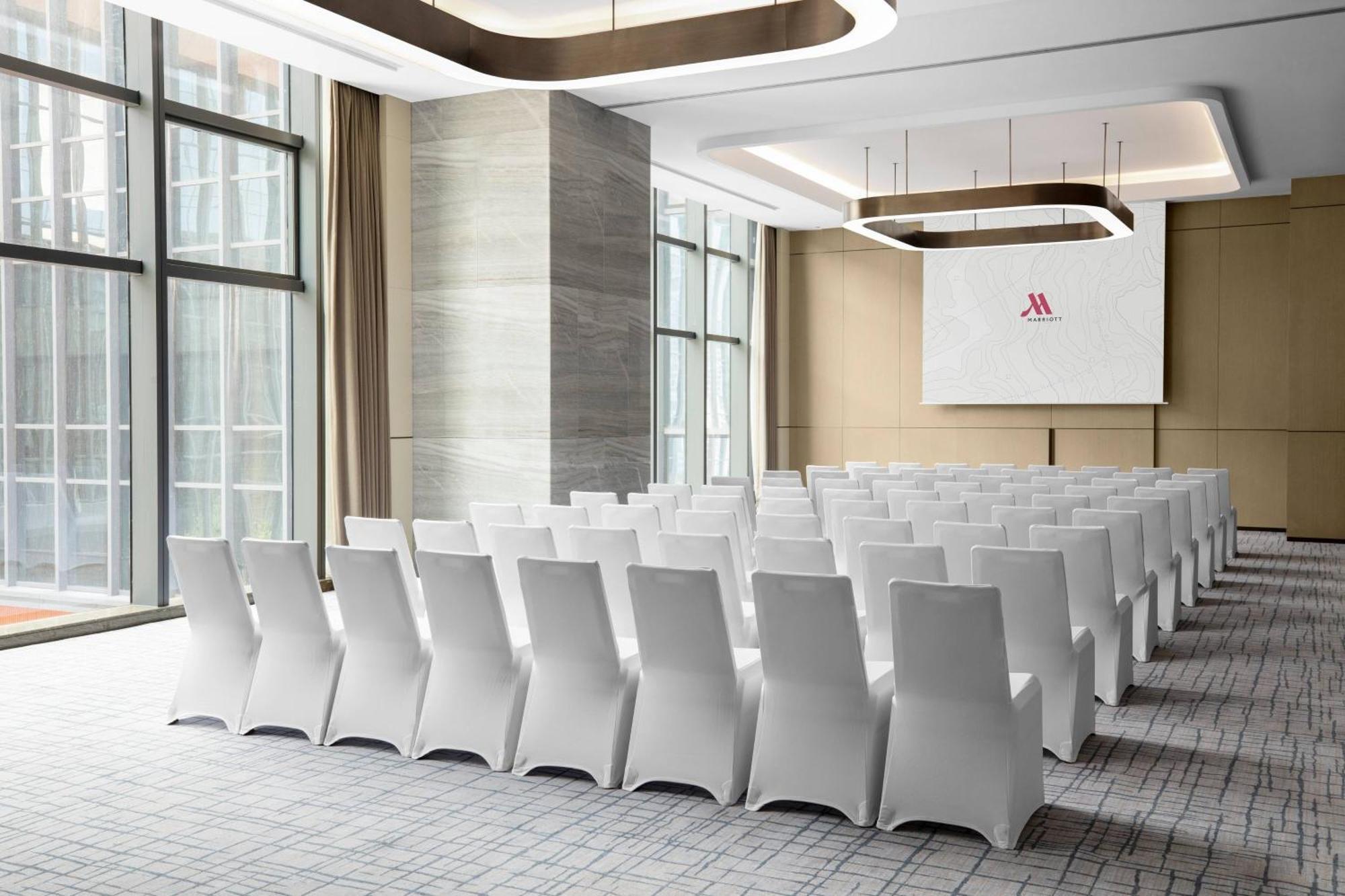 Zhangjiagang Marriott Hotel Buitenkant foto