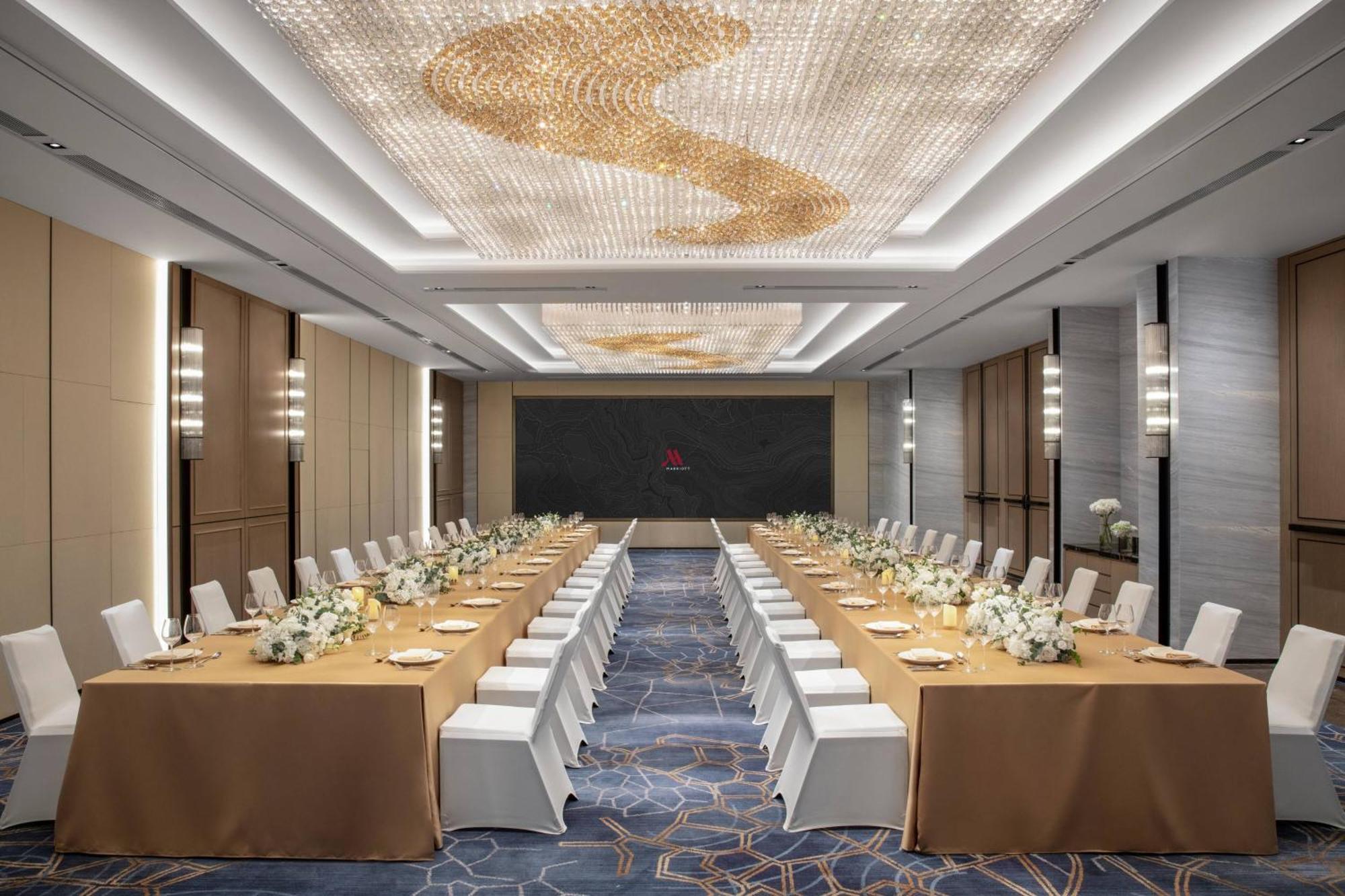 Zhangjiagang Marriott Hotel Buitenkant foto