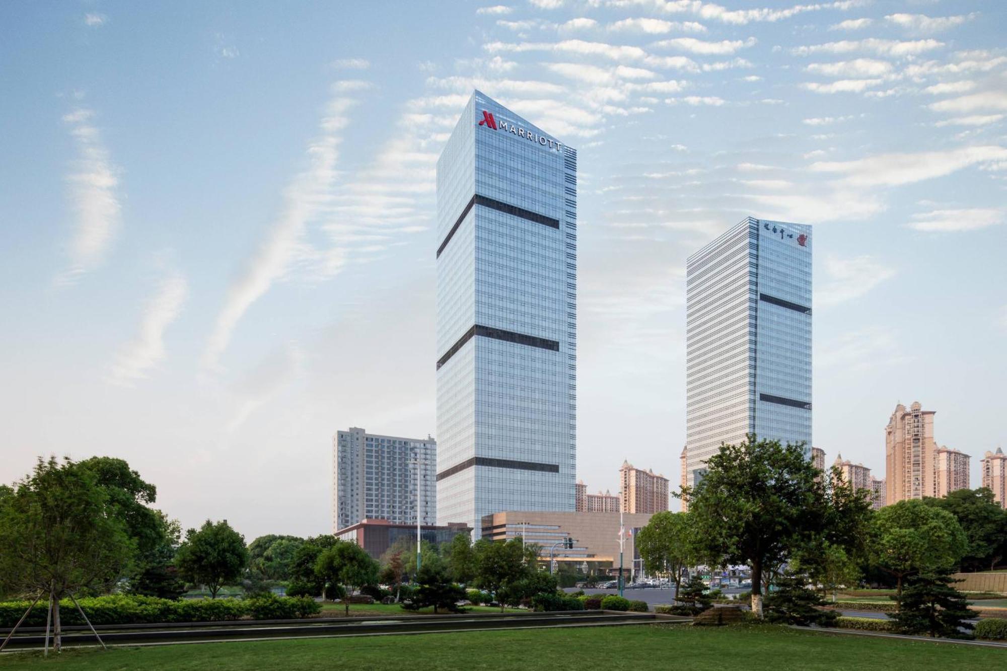 Zhangjiagang Marriott Hotel Buitenkant foto